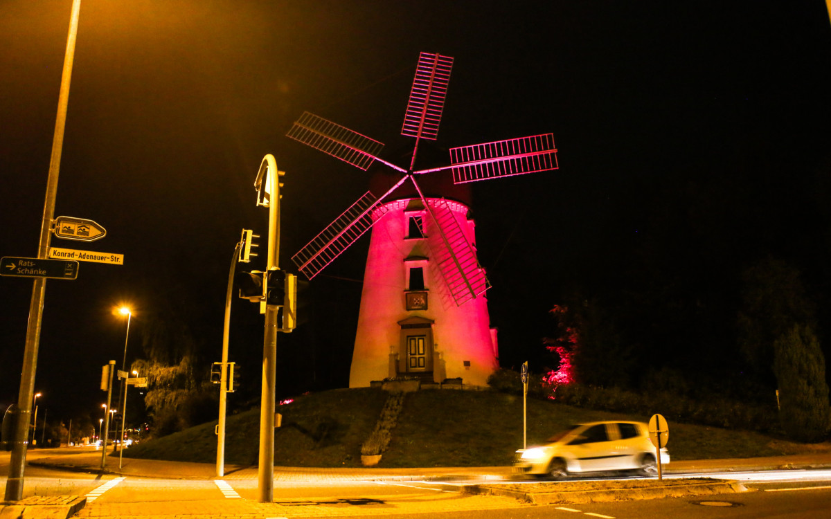Leuchtendes Signal für die Rechte der Mädchen - Gifhorn erstrahlt am Sonntag ganz in rosa