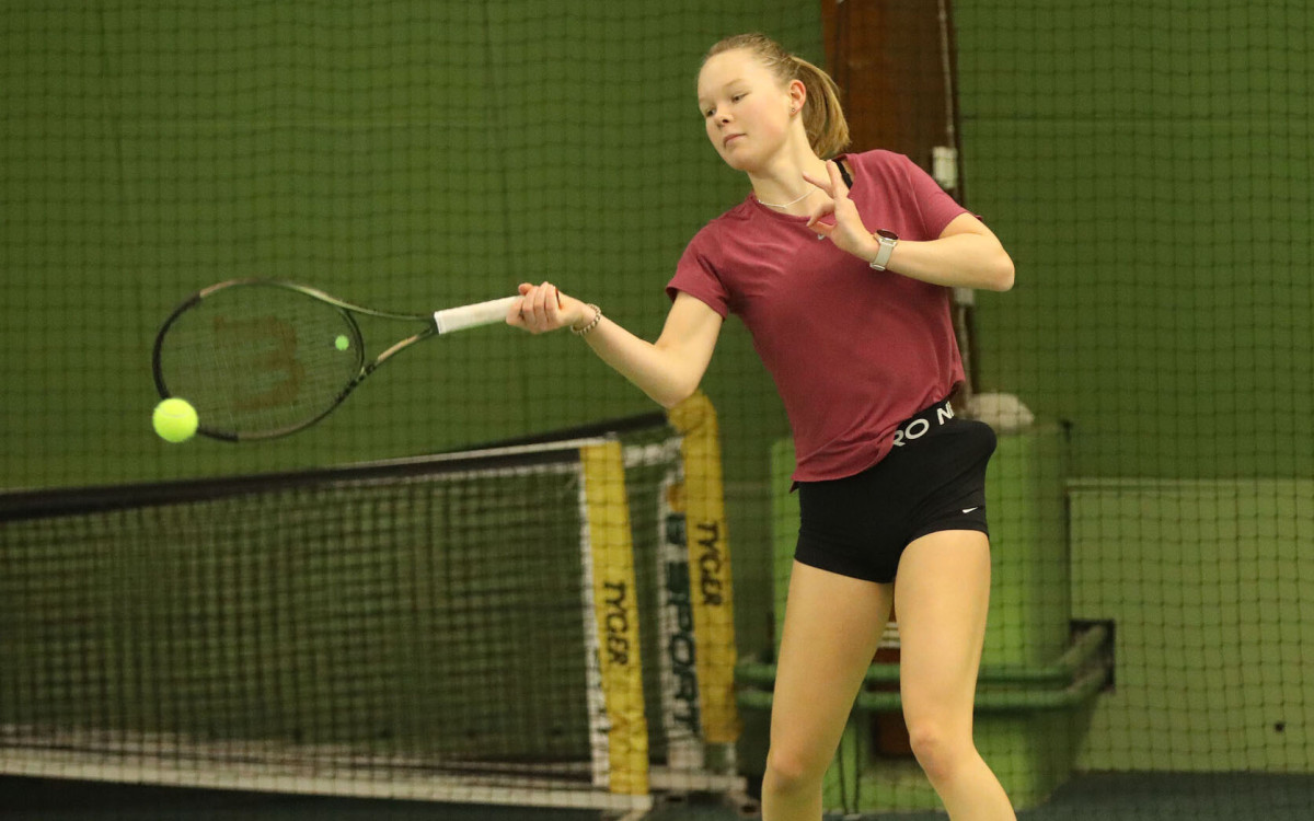 Mailina Nedderhut ist zurück und gleich wertvoll im Kampf um den Klassenerhalt für den TC Grün-Weiß Gifhorn