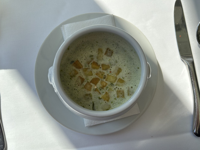 Maltelin-Sternchen für das Gifhorner Schlossrestaurant: Extravaganter Gastro-Test an historischem Ort