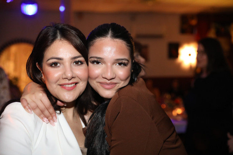 Mexiko, Griechenland, Polen und und und... Zahlreiche Damen aus aller Welt feiern den Weltfrauentag in Michas Tanzlokal - KURT zeigt Euch die schönsten Bilder