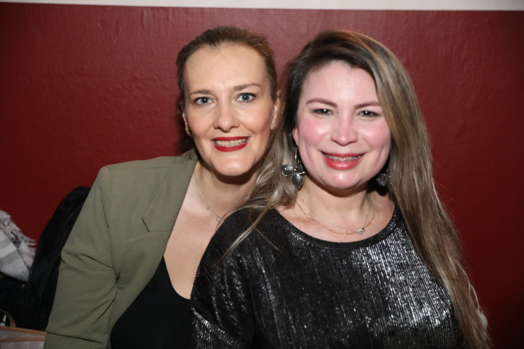 Mexiko, Griechenland, Polen und und und... Zahlreiche Damen aus aller Welt feiern den Weltfrauentag in Michas Tanzlokal - KURT zeigt Euch die schönsten Bilder