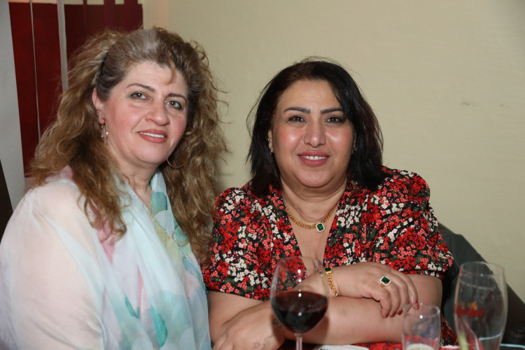 Mexiko, Griechenland, Polen und und und... Zahlreiche Damen aus aller Welt feiern den Weltfrauentag in Michas Tanzlokal - KURT zeigt Euch die schönsten Bilder