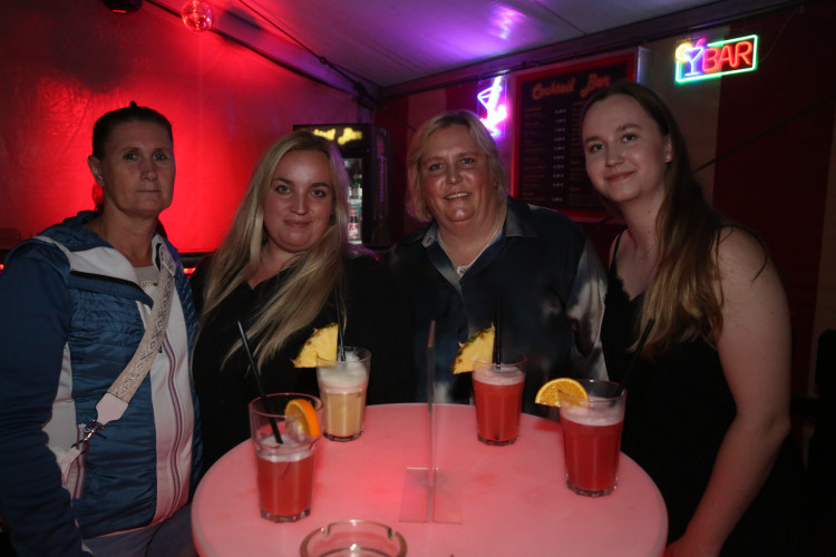 Mit einem 70 Teiler erschoss sich Melvin Küster den Majestätentitel - Das sind die schönsten Bilder vom Schützenfest in Isenbüttel