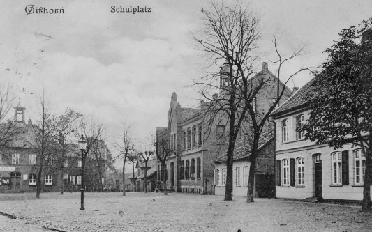 Mit Katechismus und Rohrstock: Die Gifhorner Geschichtswerkstatt unternimmt einen Streifzug durch die Schulhistorie