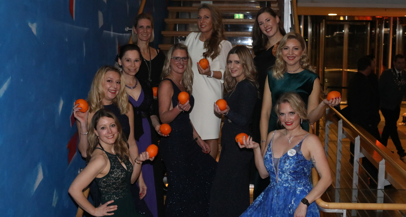 Mit Sektchen und Vitaminen ins neue Jahr: Das USK Gifhorn lädt zum Apfelsinenball am 11. Januar