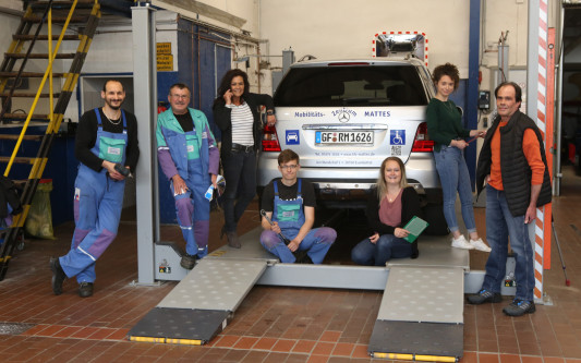 Mobilität und Freiheit trotz Handicap: Die Isenbütteler KFZ-Werkstatt Mattes baut Fahrzeuge behindertengerecht um