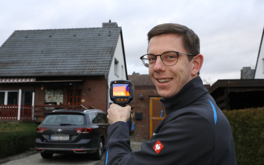 Nebenkosten senken dank Energieberatung: Der Gifhorner Björn Thiele hilft bei Förderanträgen und erstellt einen individuellen Sanierungsfahrplan