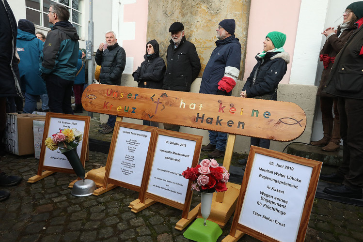 Mehr als 2000 Menschen demonstrieren auf Gifhorns Marktplatz gegen Rechtsextremismus – mit großer KURT-Bildergalerie