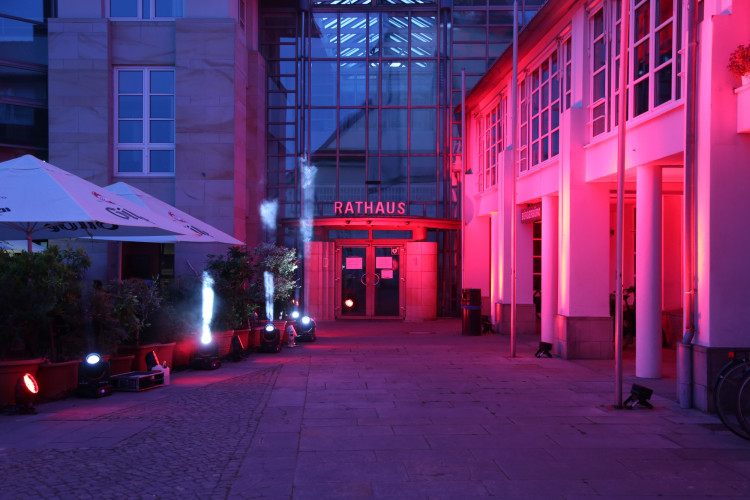 Night of Light - Mehrere Gebäude in Gifhorn erstrahlen im roten Licht