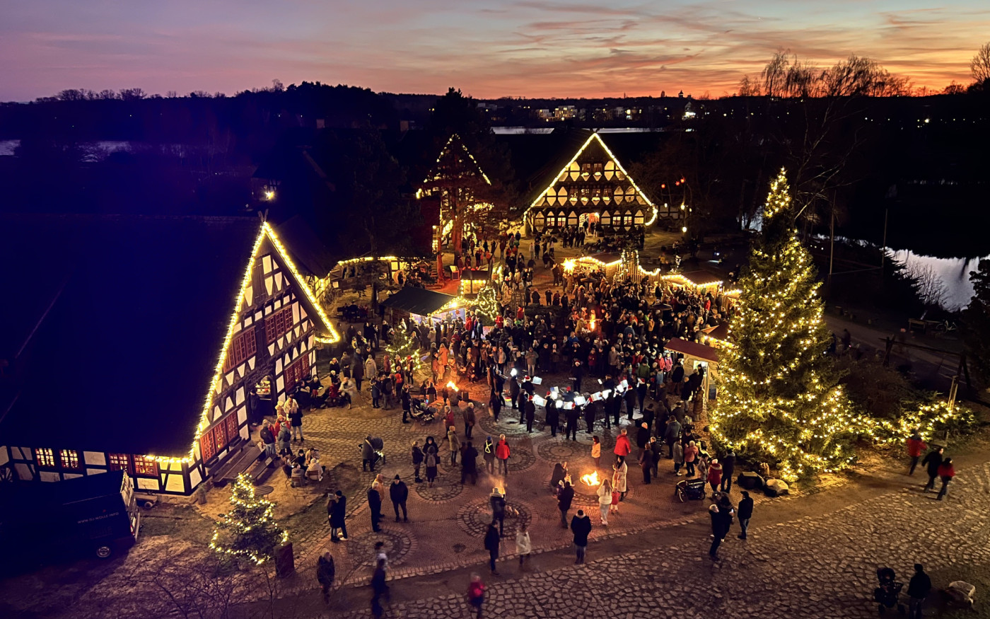 Noch an zwei Wochenenden: Mühlenweihnacht und Brawo-Mühlenlichter locken ins Mühlenmuseum Gifhorn