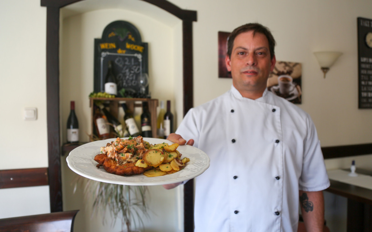 Obst und Gemüse aus Papas Garten, saisonale Küche und zwei Kegelbahnen in der Isenbütteler Gaststätte Evers