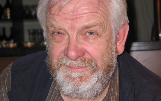 Ohne ihn gäb‘s keine Mini-Kicker auf dem Gifhorner Marktplatz: Der Gifhorner Heinz-Dieter „Pepe“ Ebeling ist im Alter von 76 Jahren verstorben