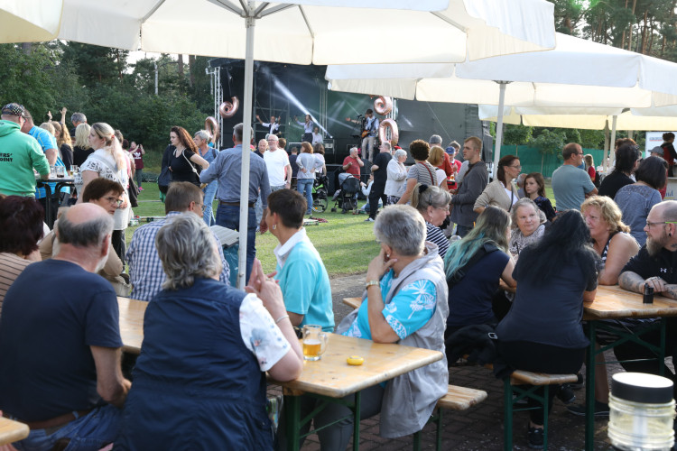 Party, Tanz und das Leben genießen: Unsere Bildergalerie zum bunten Festival der Lebenshilfe Gifhorn