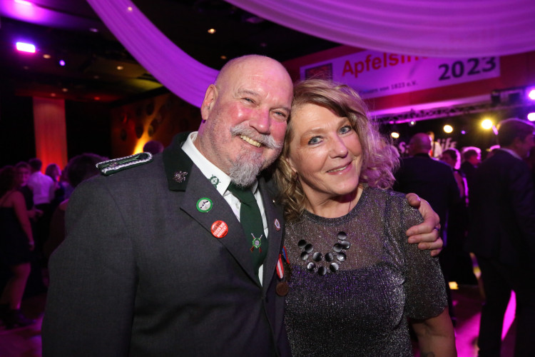 Partystimmung in Gifhorns Stadthalle: KURT zeigt Euch die schönsten Fotos vom Apfelsinenball