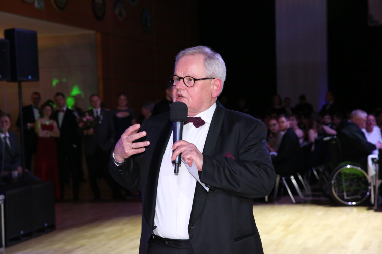 Partystimmung in Gifhorns Stadthalle: KURT zeigt Euch die schönsten Fotos vom Apfelsinenball