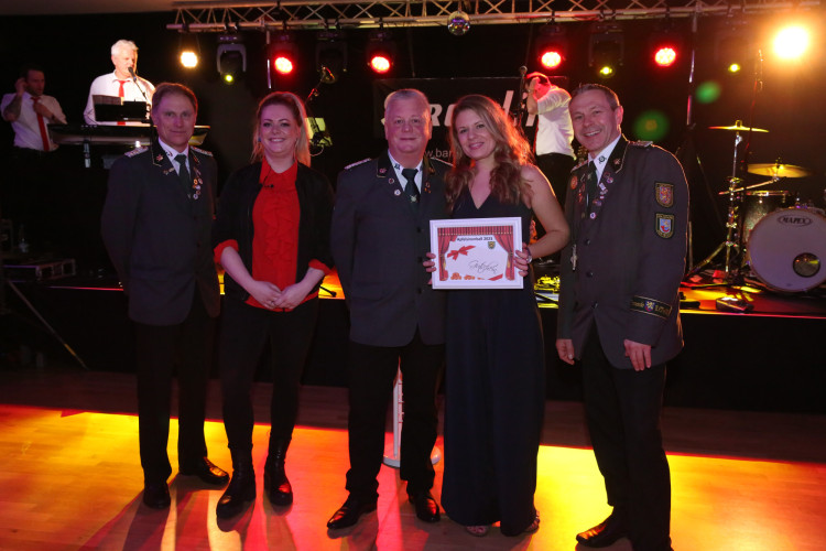 Partystimmung in Gifhorns Stadthalle: KURT zeigt Euch die schönsten Fotos vom Apfelsinenball