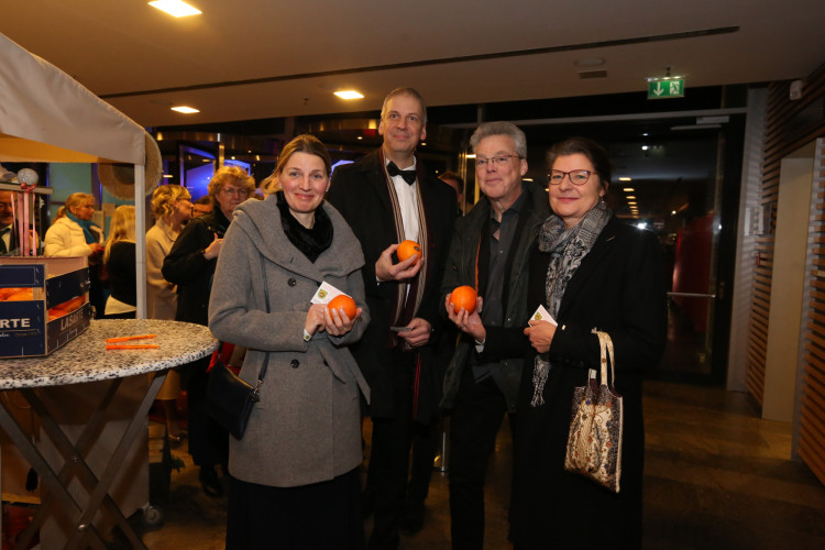 Partystimmung in Gifhorns Stadthalle: KURT zeigt Euch die schönsten Fotos vom Apfelsinenball