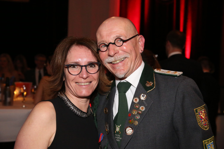 Partystimmung in Gifhorns Stadthalle: KURT zeigt Euch die schönsten Fotos vom Apfelsinenball