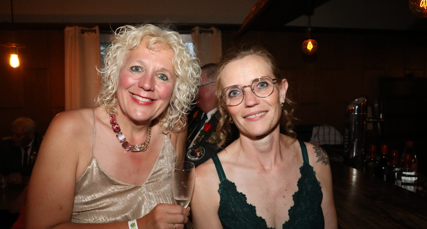 Premiere der Schützenfest-Disko, Ball im BSK-Saal: Wir zeigen Euch die Party-Fotos vom Freitagabend des Gifhorner Schützenfestes