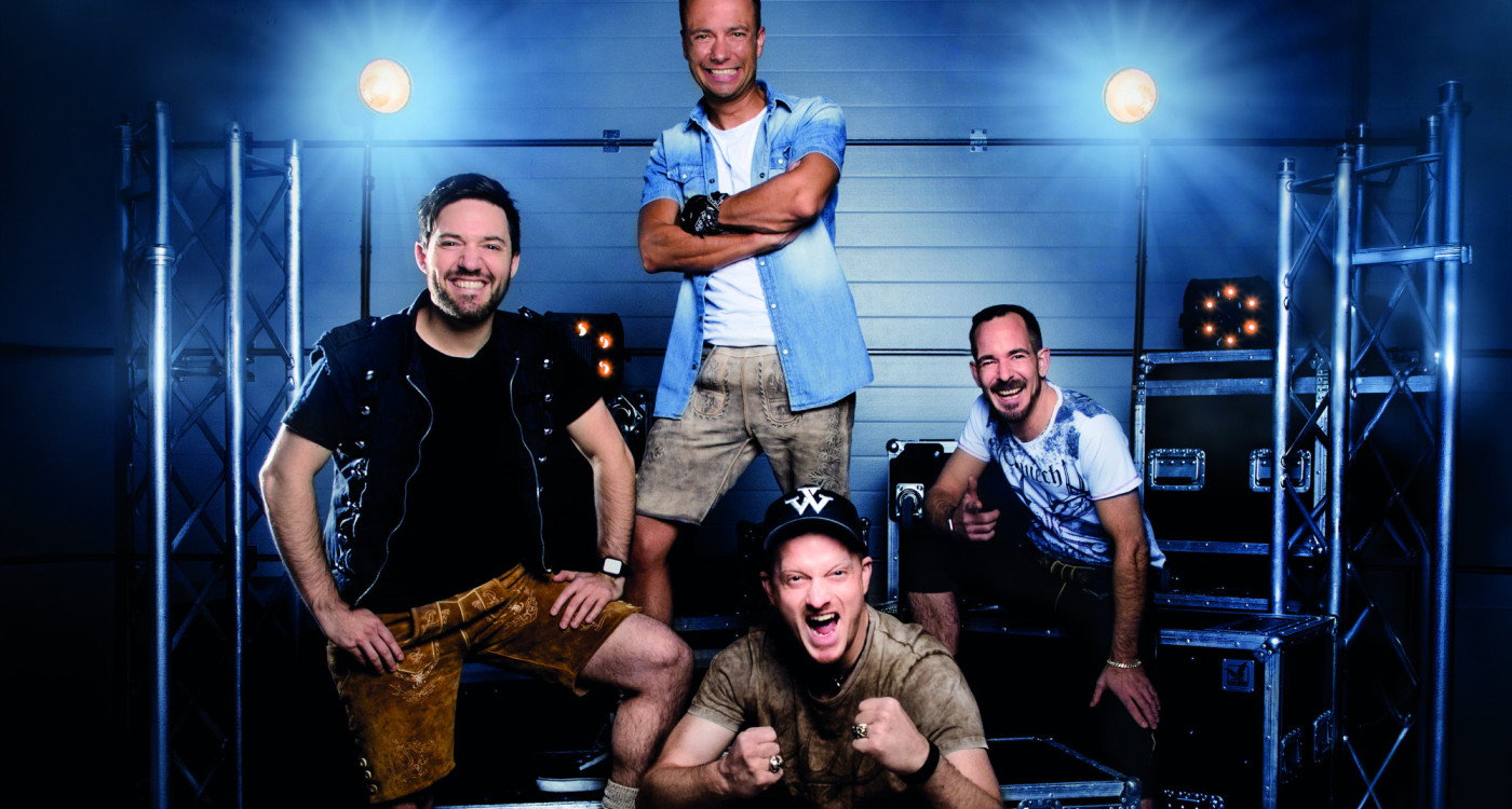 Premiere in Knesebeck mit Nordkreis Wiesn und Freigetränk: Wiesn Playboys heizen ordentlich ein