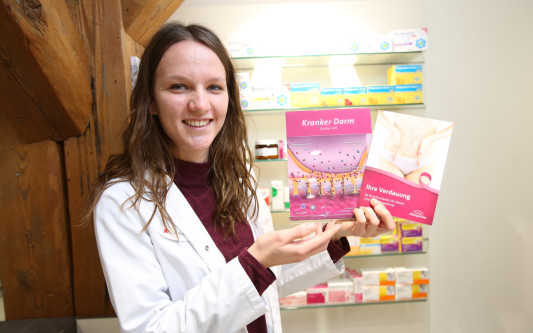 Probleme auf der Toilette müssen nicht sein: Luise Nering berät in der Gifhorner Mühlen-Apotheke, wie‘s dem Darm bessergeht
