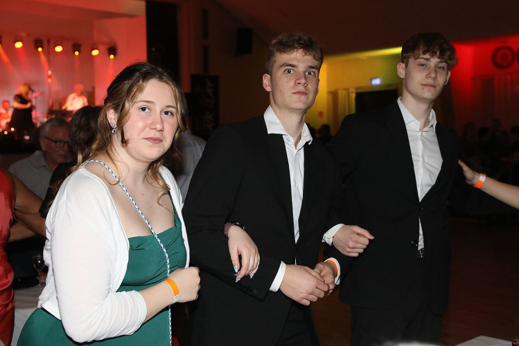 Rauschende Ballnacht in Gifhorn: KURT zeigt Euch die schönsten Fotos vom Frühlingsball im BSK-Saal