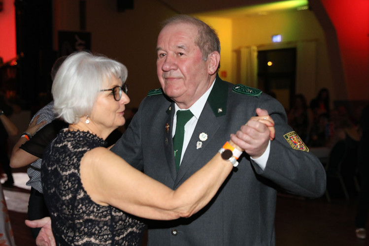 Rauschende Ballnacht in Gifhorn: KURT zeigt Euch die schönsten Fotos vom Frühlingsball im BSK-Saal