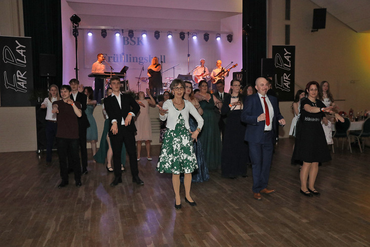 Rauschende Ballnacht in Gifhorn: KURT zeigt Euch die schönsten Fotos vom Frühlingsball im BSK-Saal