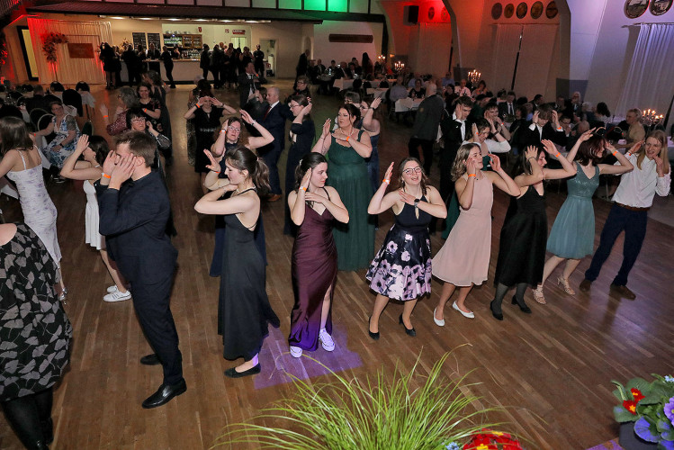 Rauschende Ballnacht in Gifhorn: KURT zeigt Euch die schönsten Fotos vom Frühlingsball im BSK-Saal
