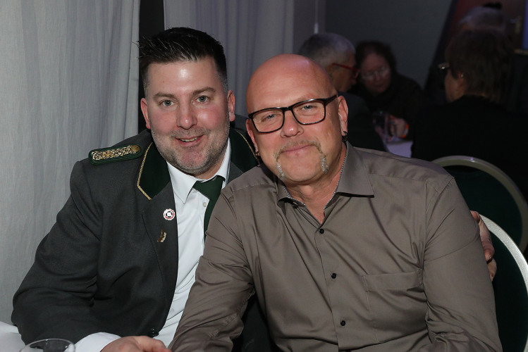 Rauschende Ballnacht in Gifhorn: KURT zeigt Euch die schönsten Fotos vom Frühlingsball im BSK-Saal