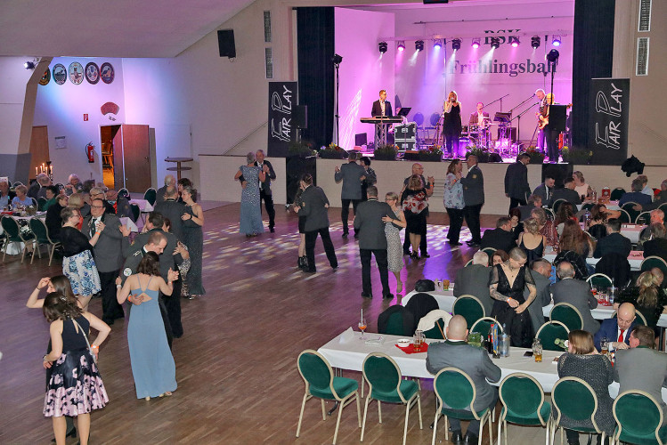 Rauschende Ballnacht in Gifhorn: KURT zeigt Euch die schönsten Fotos vom Frühlingsball im BSK-Saal