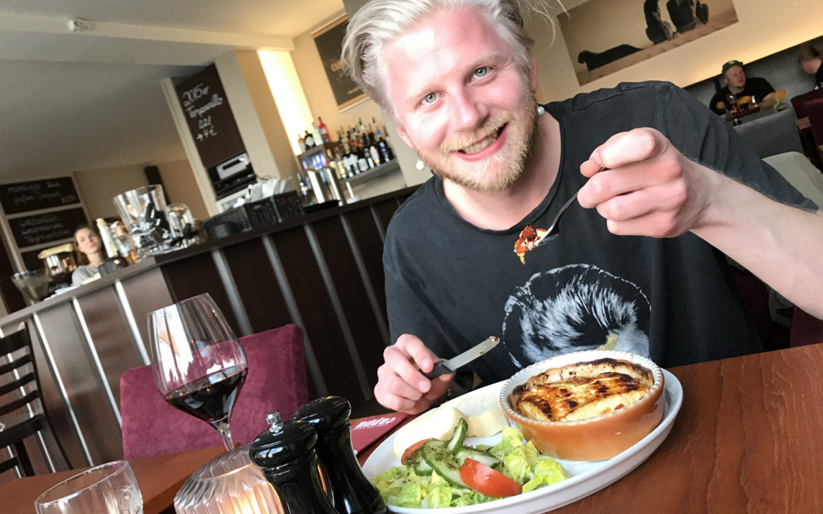 Resignation an der Theke: Wann geht‘s wohl weiter?  Gifhorns Gastronomie ist bereit zu öffnen, doch ein politischer Fahrplan fehlt