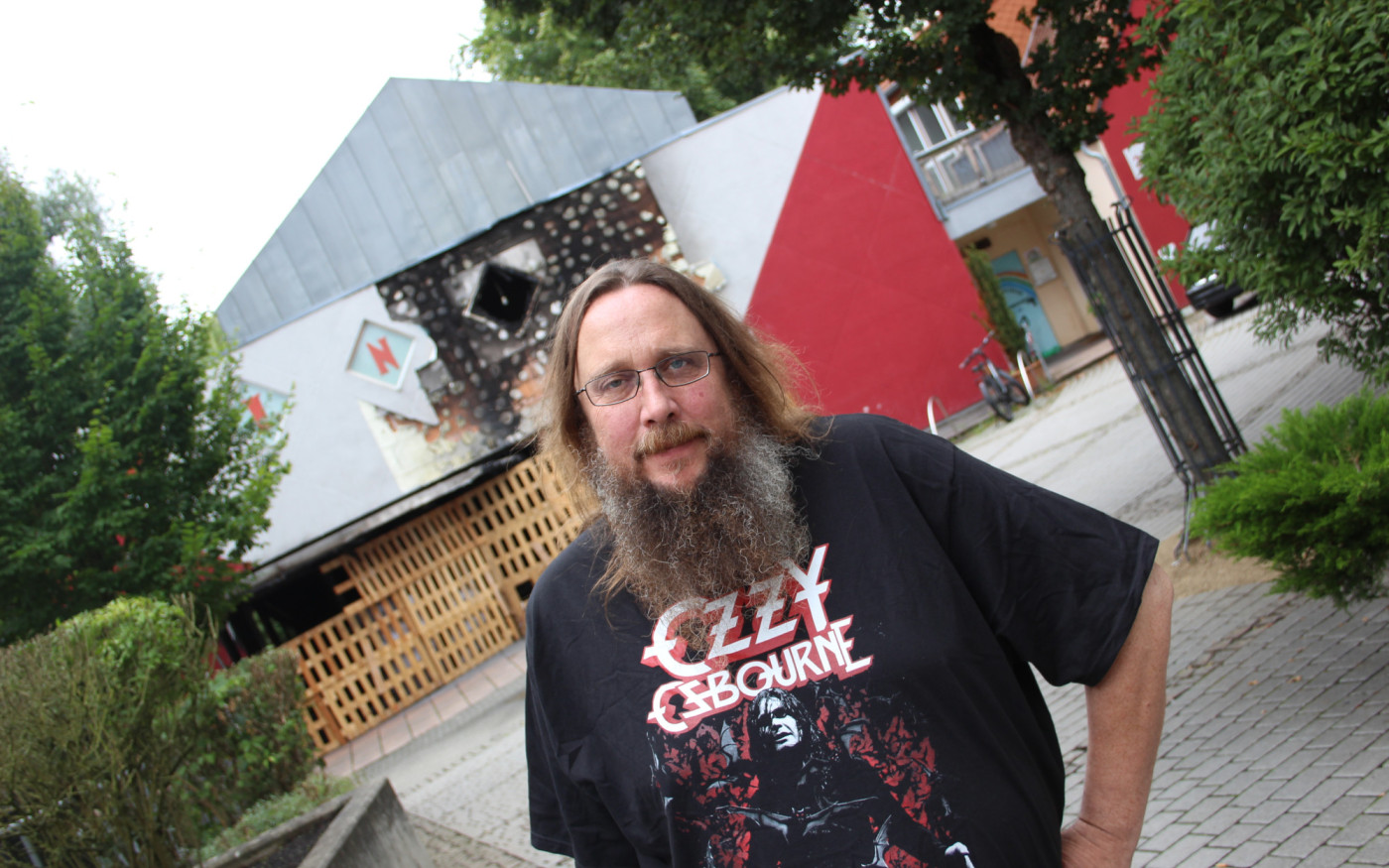 Rock und Metal trotzen den Gifhorner Brandruinen: Betreiber Holger Hirsch gibt Entwarnung für die Kino-Bühne auf dem Altstadtfest