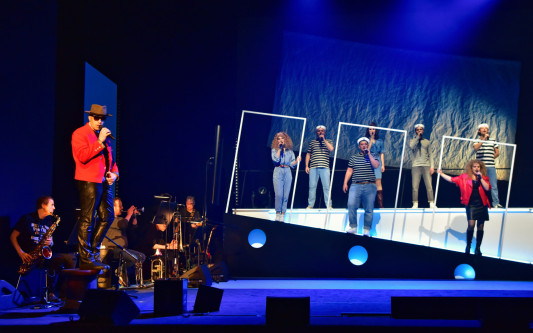 Saisonauftakt mit Deutschrock-Show - Gifhorns Stadthalle startet mit üppigem Sound in die neue Spielzeit