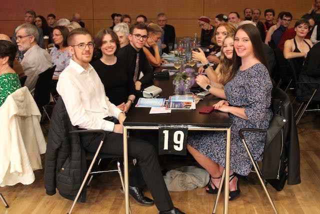 Schillernder Tanz-Abend für 500 Gäste in Gifhorn - Hier sind die schönsten Fotos vom Festival der Breitensportformationen