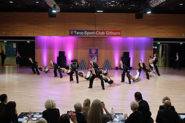 Schillernder Tanz-Abend für 500 Gäste in Gifhorn - Hier sind die schönsten Fotos vom Festival der Breitensportformationen