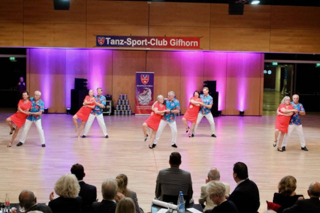 Schillernder Tanz-Abend für 500 Gäste in Gifhorn - Hier sind die schönsten Fotos vom Festival der Breitensportformationen