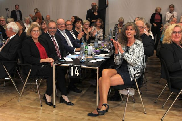 Schillernder Tanz-Abend für 500 Gäste in Gifhorn - Hier sind die schönsten Fotos vom Festival der Breitensportformationen