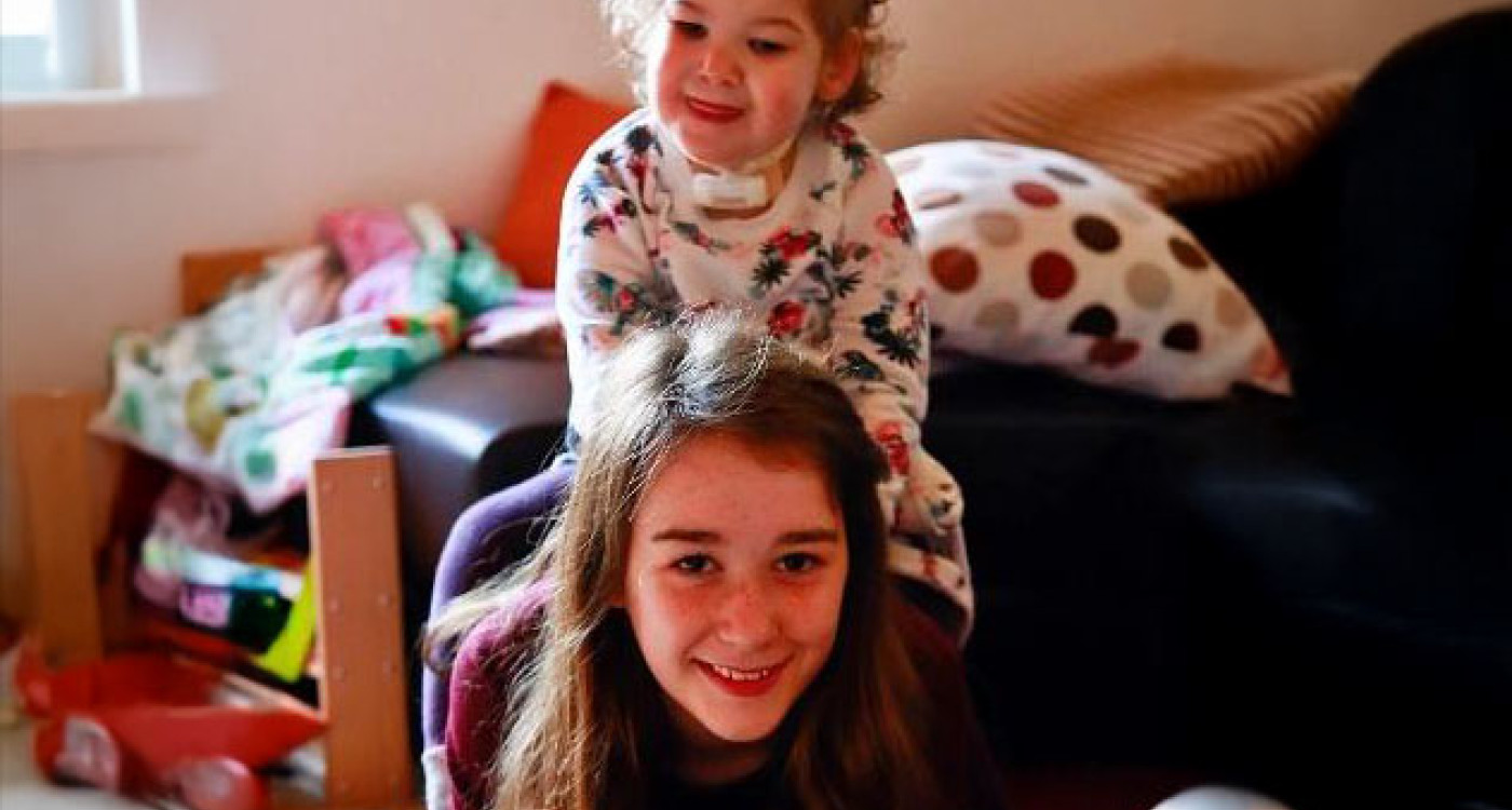 Schnürt uns nicht die Luft ab: Svea Fritsche aus Wesendorf kämpft für ihre Schwester Frida und die Schule der Zukunft