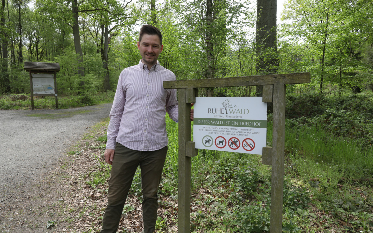 Seelenfrieden und Einkehr in der Natur: Der Ruhewald Ribbesbüttel ermöglicht konfessionslos alternative Bestattungsformen