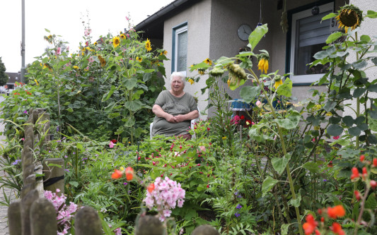 Seit 30 Jahren setzt Balkon-Wettbewerb-Finalistin Erika Braun aus Gifhorn auf hübsche Blumen - Da staunen sogar die Nachbarn