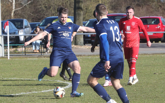 Sie haben die Hoffnung noch nicht aufgegeben: Sieglos und doch zuversichtlich präsentiert sich die FSV Adenbüttel-Rethen