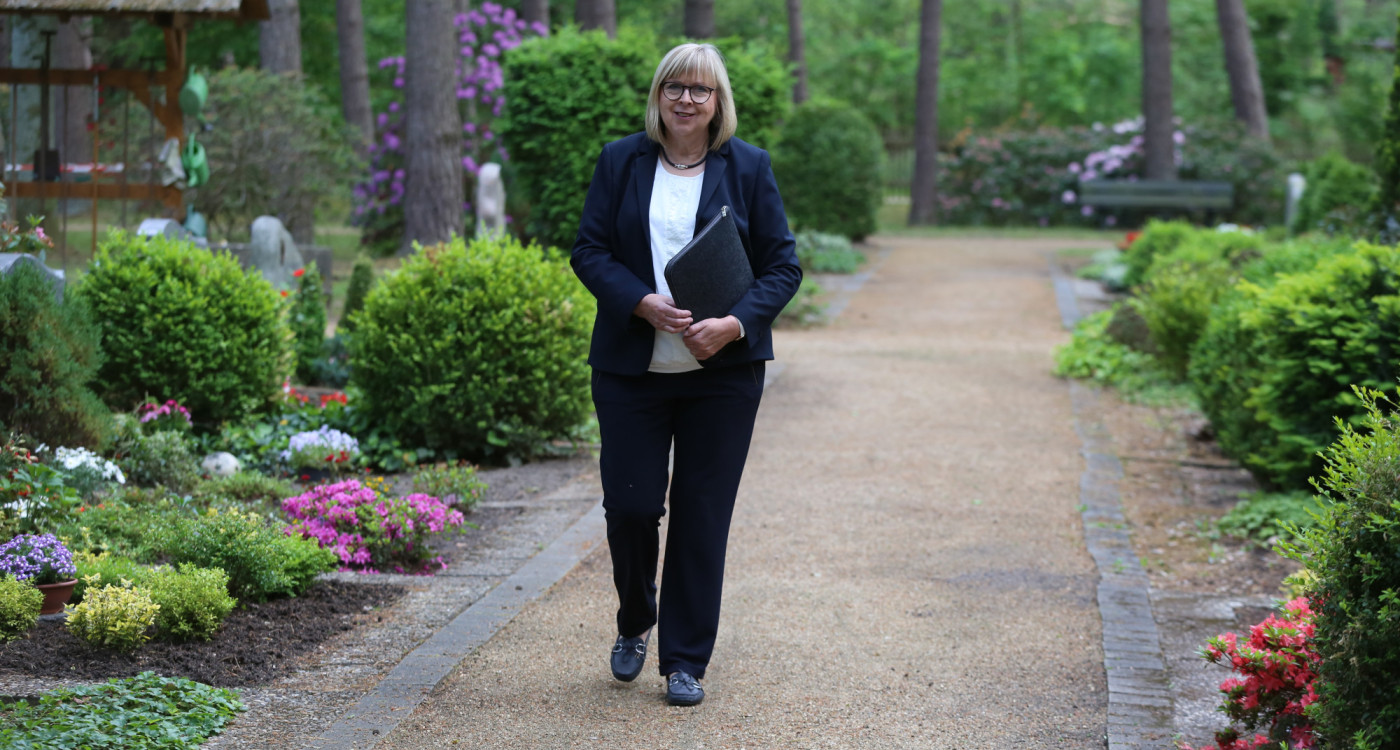 Sie versucht, die Leere der Sprachlosigkeit zu füllen - Die Gifhornerin Ingetraut Steffenhagen arbeitet als Trauerrednerin