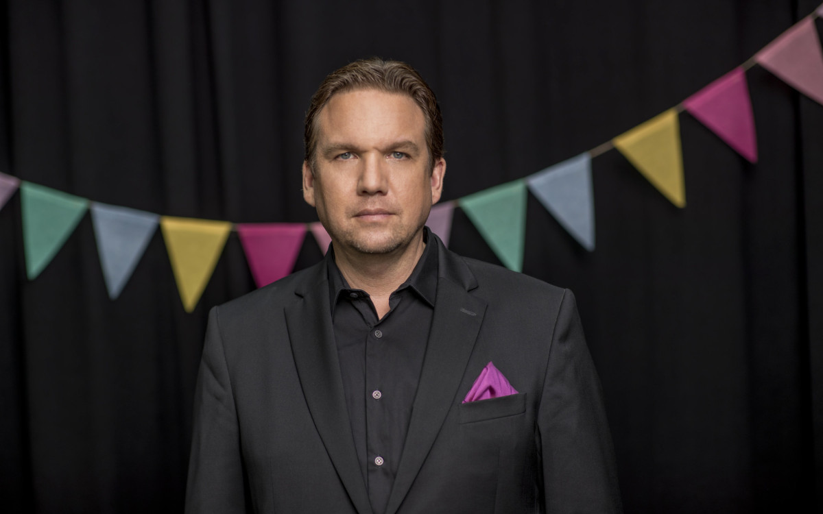 Silvesterknaller mit Kabarettist Matthias Brodowy und seinem Best-of-Programm in der Stadthalle Gifhorn