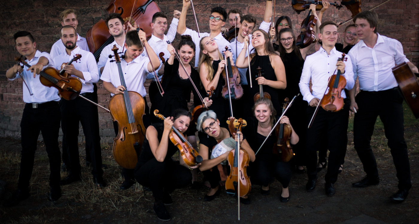 Silvesterkonzert in Gifhorns St. Nicolai: Strauss trifft auf Schostakowitsch und Piaf