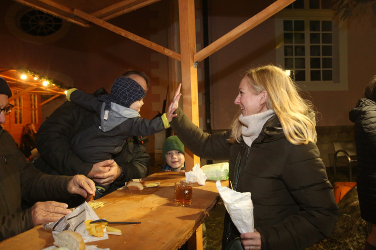 So feiert Gifhorn seine winterliche Adventszeit - Schaut Euch die KURT-Bildergalerie zum Weihnachtsmarkt an!