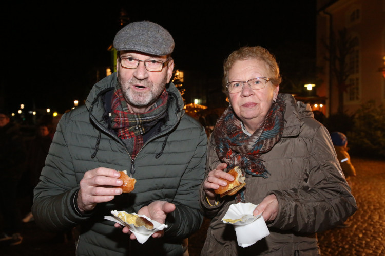 So feiert Gifhorn seine winterliche Adventszeit - Schaut Euch die KURT-Bildergalerie zum Weihnachtsmarkt an!