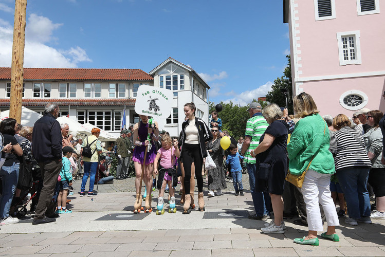 So klang das Gifhorner Schützenfest aus: Der Sonntag mit dem großen Umzug lockte zahlreiche Gifhorner Vereine auf die Straße