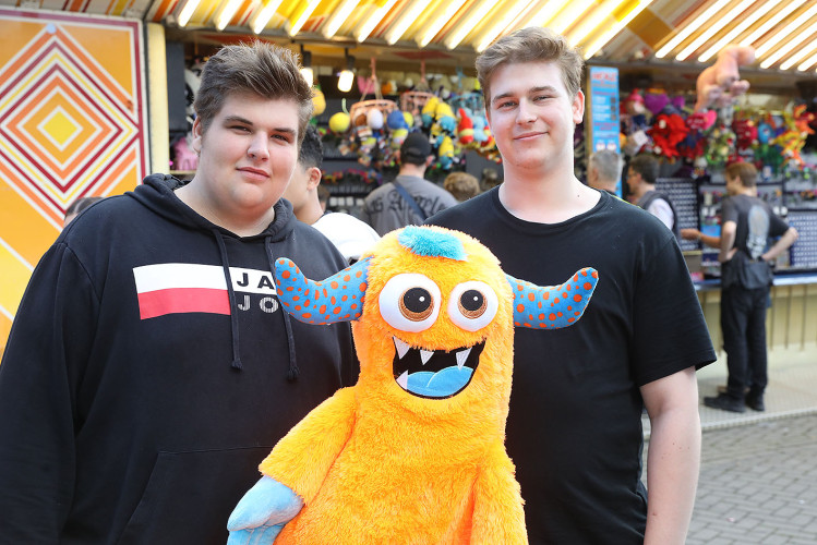 So klang das Gifhorner Schützenfest aus: Der Sonntag mit dem großen Umzug lockte zahlreiche Gifhorner Vereine auf die Straße
