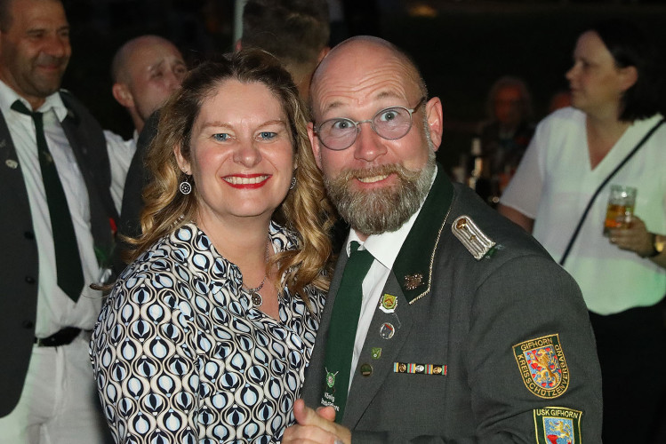 So klang das Gifhorner Schützenfest aus: Der Sonntag mit dem großen Umzug lockte zahlreiche Gifhorner Vereine auf die Straße